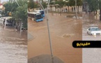 شاهدوا.. غرق حافلات وعربات النقل العمومي على الطريق في مياه الأمطار بالناظور