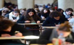هام للطلبة المغاربة بروسيا وأوكرانيا.. المصادقة على الشهادات والفارون من الحرب ينتظرون الفرج