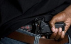 مفتش شرطة يستعمل سلاحه الوظيفي لتوقيف شخص مسلح