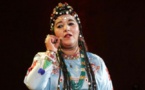 الموت يفجع الفنانة الأمازيغية فاطمة تبعمرانت