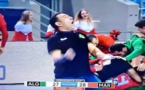 على طريقة "إيكامبي".. منتخب اليد يفوز على الجزائر في آخر الثواني بعدما كان منهزما