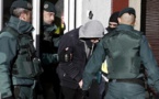 كان في طريقه للمغرب.. اعتقال مهاجر مغربي بميناء طريفة متورط في جرائم دولية