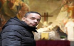 مجلس مدينة برشلونة يقرر التكفل بشاب مغربي  يعاني من السرطان