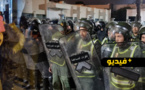 شاهدوا.. السلطات تستعمل القوة لفض اعتصام الأساتذة "المتعاقدين" أمام مديرية التعليم بالناظور