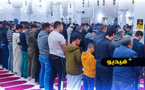 شاهدوا.. صلاة التراويح تعيد أنوار رمضان إلى مساجد الناظور