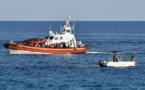 البحرية الإسبانية تقدم المساعدة ل 20 مهاجرا سريا انطلقوا من سواحل الريف