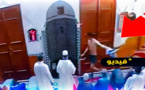فيديو.. سكران يقتحم مسجدا أثناء صلاة الفجر ويروع المصلين