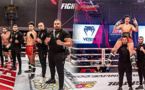 صور.. بطل مغربي – هولندي يفوز بلقب الوزن الثقيل للشباب في الكيك بوكسينغ