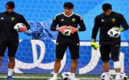 "حمزة مون بيبي" يعود من جديد ويحاول تشويه سمعة حارس المنتخب الوطني