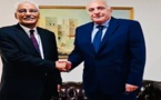 استمرار مسرحيات النظام الجزائري.. لقاء بين وزير الخارجية وممثل البوليساريو في نيويورك