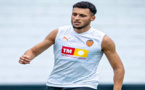 مدرب فالنسيا يثني على أداء اللاعب الناظوري سليم أملاح