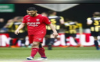 هددوا زوجته بالسلاح.. سرقة منزل نجم المنتخب المغربي السابق وابن الناظور