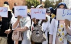 ممثلو المدارس الخاصة يرتدون جلباب الواعظ ويدعون الأساتذة للعودة إلى الأقسام 
