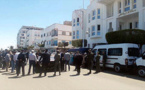 حاملو الشهادات المعطلين بالناظور يعتصمون أمام مقر عمالة الناظور وسط حصار أمني