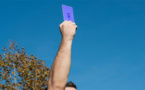 رئيس الفيفا يرفض البطاقة الزرقاء في المباريات