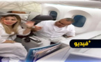على متن طائرة لارام.. احتفال خطير بذكرى زواج يخرق قوانين السلامة