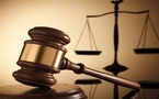 محكمة تبرئ شابة من تهمة "الفساد" بعد قبلة في العلن