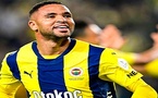 النصيري يسجل ثنائية في مرمى باشاك شهير
