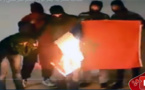 مثير.. شبان ناظوريون يحرقون العلم الفرنسي ردا على حرق علم المغرب