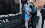 اعتقال مهاجر مغربي في إسبانيا بعد ساعة ونصف من الإفراج عنه اثر هجومه على عناصر الأمن بشوكة الطعام