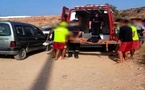 قفزة متهورة تنتهي بجروح خطيرة لشاب في شاطئ إسلي بالحسيمة