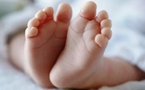 في واقعة مثيرة.. رجل يدخل المحكمة متنكرا في زي إمرأة لتسجيل رضيع مجهول