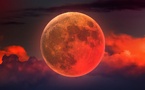 المغاربة على موعد مع القمر الدموي.. خسوف كامل يلون السماء المغاربة على موعد مع القمر الدموي.. خسوف كامل يلون السماء