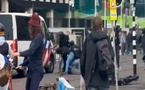 احتجاجات ضد الهجرة تنفجر في هولندا: عنف ومواجهات مع الشرطة