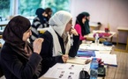 إرغام تلميذات على خلع الحجاب داخل المدارس يثير الجدل بإسبانيا