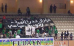 الجماهير الناظورية ترفع لافتة تنديدية في مباراة هلال الناظور و نهضة بركان‎