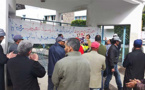 بالفيديو.. حراس الأمن الخاص وأعوان النظافة ينظمون وقفة إحتجاجية أمام نيابة التعليم