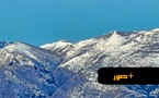 بصيص أمل في زمن الجفاف.. الثلوج تعانق قمم آيت توزين وتنعش ذاكرة الشتاء المنسية بالريف