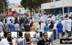 النقابات تحتج أمام مندوبية وزارة الصحة دعما لطبيب العروي الذي تم توقيفه