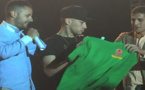 لاعب برشلونة منير الحدادي يشارك في أمسية خيرية بمليلية لفائدة اللاجئين