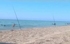 تهديد صامت يلاحق الأطفال والأسر.. سنارات الصيد تغزو فضاءات السباحة بشاطئ غانسو