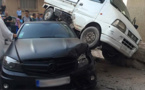 بالصور.. حادثة سير غريبة وسط مدينة الحسيمة تخلف خسائر مادية جسيمة‎