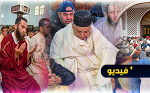 مصلو مسجد لالة أمينة يقلبون ملابسهم في صلاة الاستسقاء 