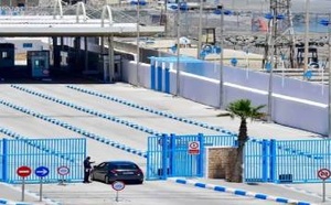 مغاربة الشمال في حيرة بسبب أنباء إلغاء التأشيرة نحو سبتة ومليلية