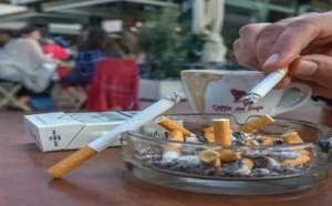 غضب في قطاع المقاهي بالمغرب بسبب قانون منع التدخين.. المهنيون يشتكون والمواطنون يرحبون