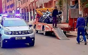 عناصر الدرك الملكي تطارد الدراجات النارية المخالفة للقانون بالدريوش
