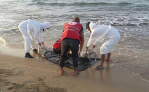 يرجح أنه عشريني.. شاطئ تزاغين بالناظور يلفظ جثة متحللة