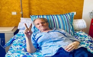 طارق الزفزافي يعلن عن حالة والده الصحية الحرجة: "يعيش اللحظات الأخيرة"