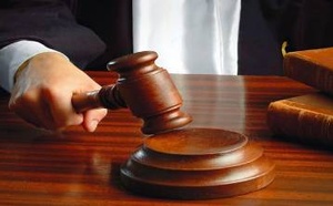 محكمة الاستئناف بالحسيمة تدين رئيس جماعة سابق ومتهما آخر بتهم الاختلاس واستغلال النفوذ