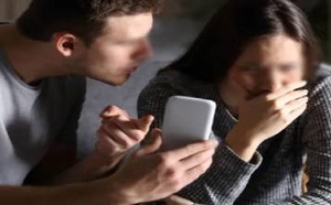 صور على مواقع التواصل تفضح خيانة زوجية وتجر صاحبتها إلى السجن