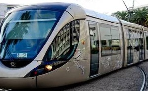 سيدة تضع مولودها داخل ترامواي الرباط