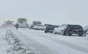 نشرة إنذارية.. ثلوج ورياح عاتية تضرب الحسيمة، الناظور والدريوش