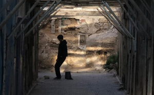 بفارق أقل من شهر.. شاب ينتحر شنقا حزنا على وفاة زميله