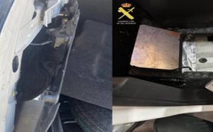 سبتة: حجز 192 كيلوغراما من الحشيش واعتقال امرأة ورجل حاول التمويه بعائلته