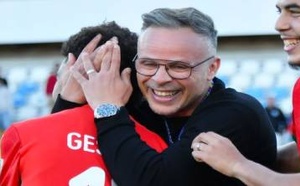 لقجع يفاجئ الشارع الرياضي: وهبي مدربا للأولمبي المغربي نحو لوس أنجلوس 2028