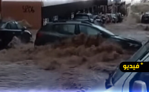 تطوان تغرق بعد أمطار مفاجئة: شوارع رئيسية تتحول إلى أنهار